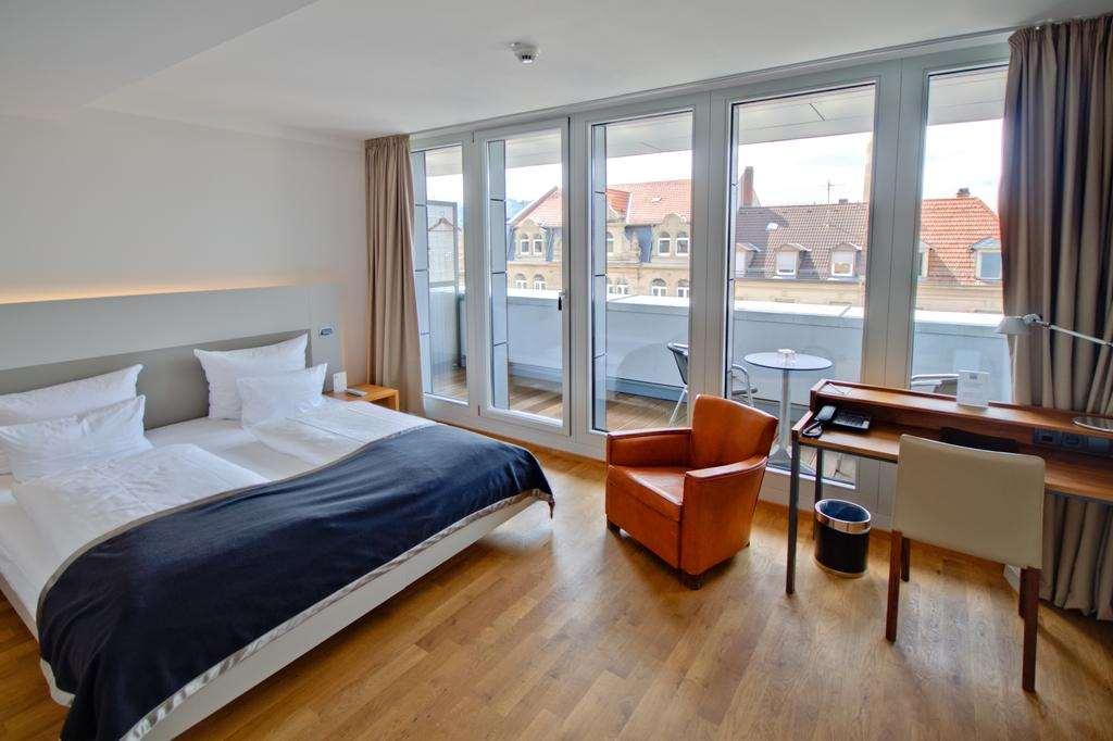 Qube Hotel Bahnstadt Heidelberg Zimmer foto